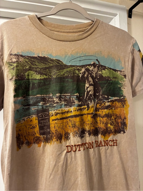 Tops - Graphic Tee Yellowstone National Park Dutton Ranch Cowboy